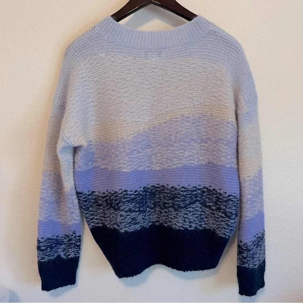 NEW Club Monaco chunky mohair pullover sweater, lavender and navy, Oversized XS - Picture 8 of 11